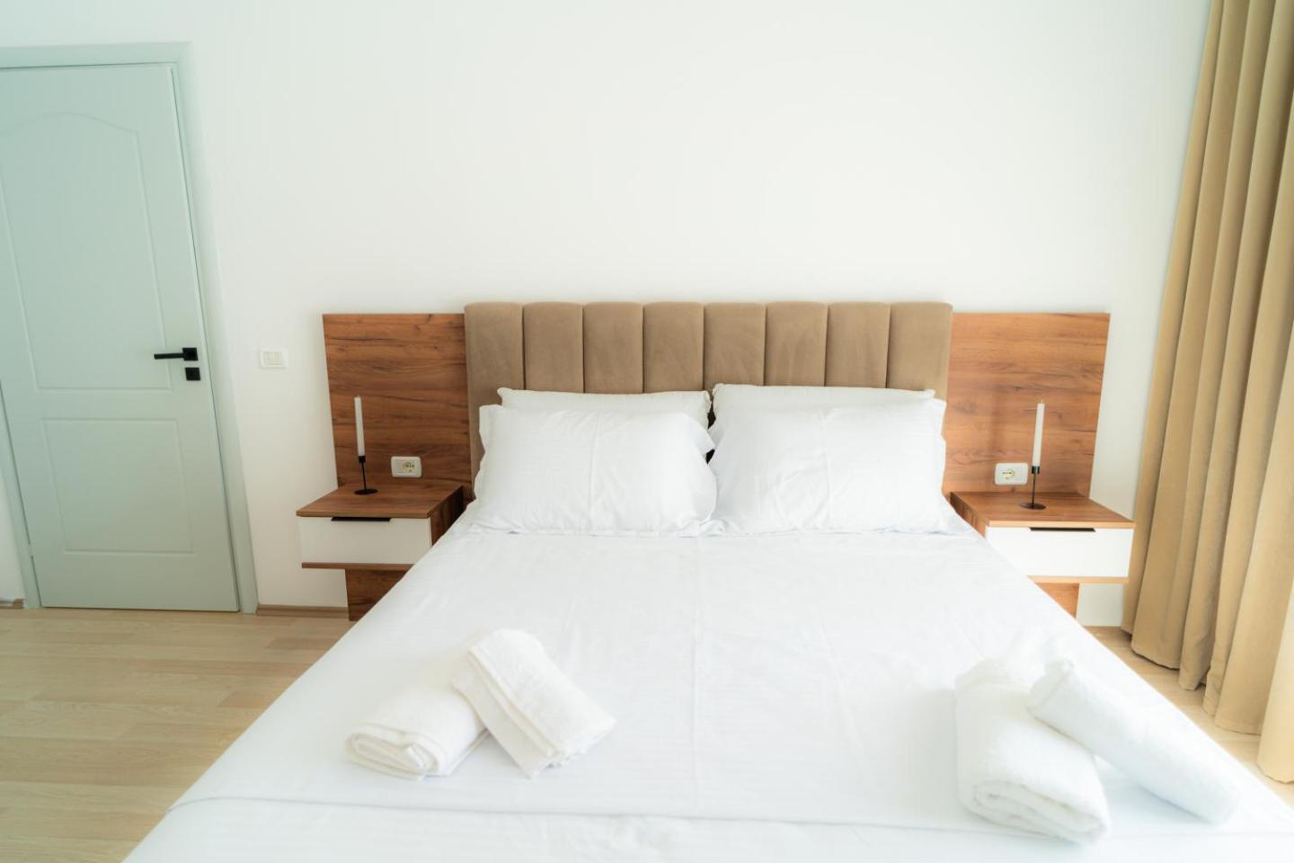 Enea Room In Center Shkoder Exterior photo