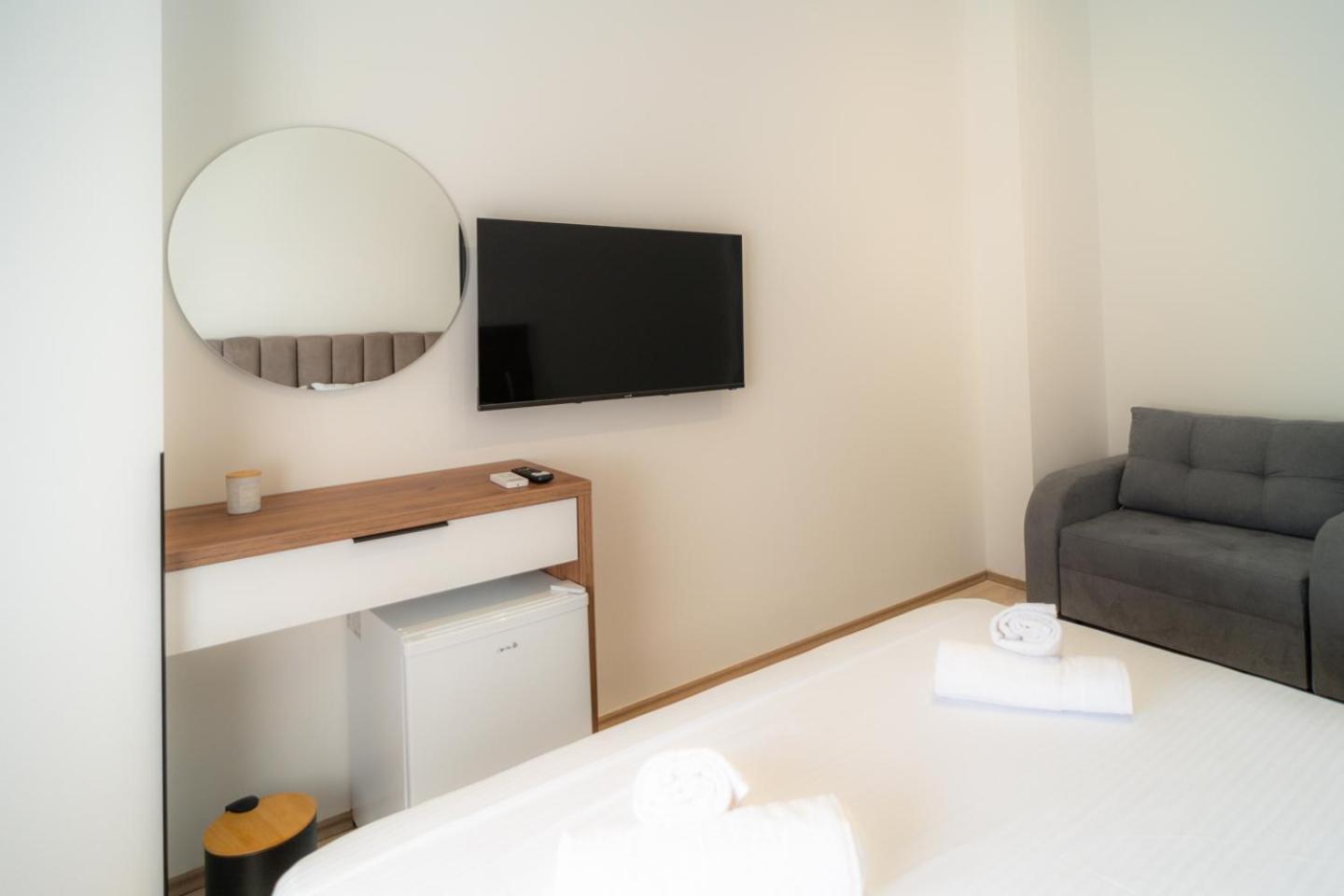Enea Room In Center Shkoder Exterior photo